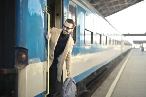 Read more about the article रुकी रुकी सी इस ज़िन्दगी को मैं फिर से चलाना चाहता हूँ