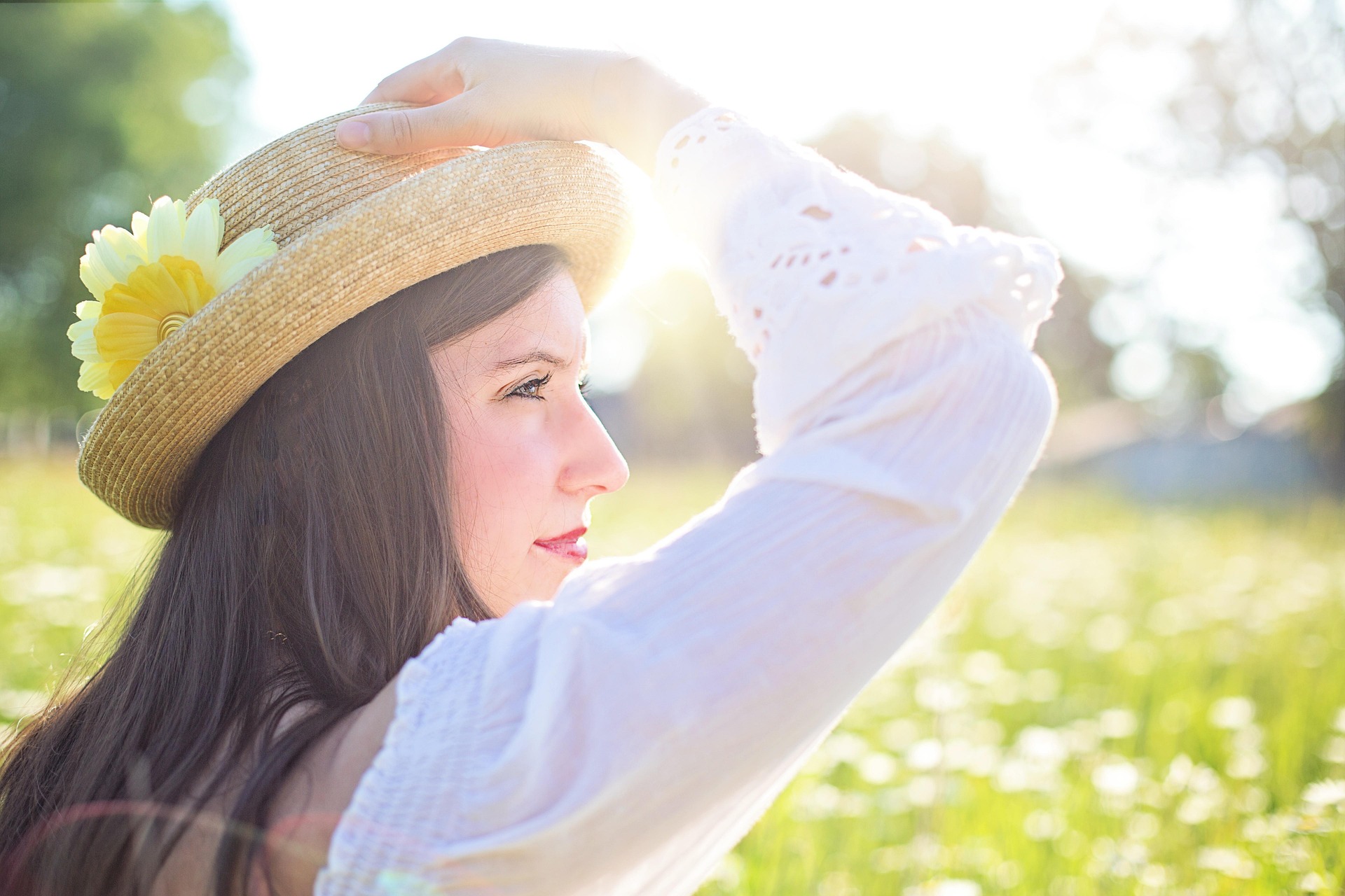 Read more about the article No matter how dark it is, lighting a lamp is enough for light